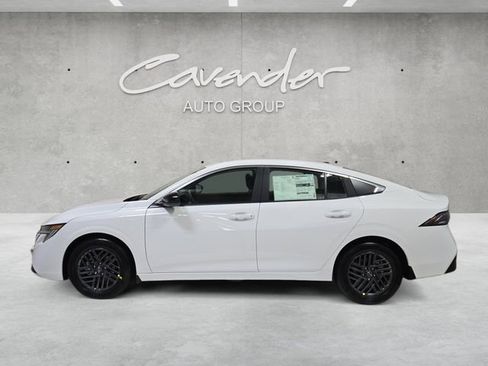 New 2026 Nissan Sentra SV image 13