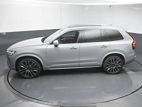 Used 2026 Volvo XC90 B6 Plus w/ Protection Package Premier AWD/4WD image 46