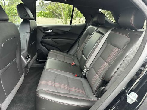 Used 2023 Chevrolet Equinox RS FWD image 17