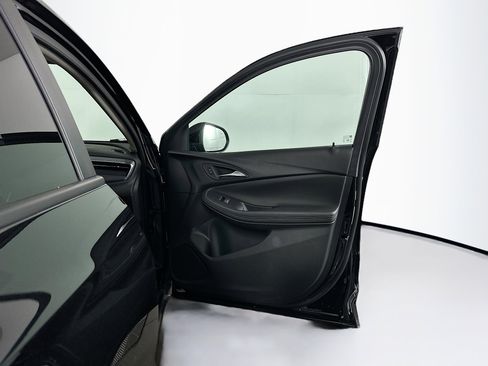 Used 2025 Buick Encore GX Preferred FWD image 30