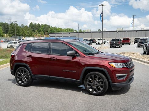 Used 2021 Jeep Compass Latitude w/ Sun and Sound Group FWD image 12