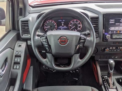 Used 2022 Nissan Frontier Pro-X RWD image 17