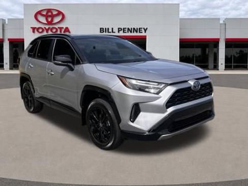 Used 2024 Toyota RAV4 XSE w/ Weather Package AWD/4WD image 7