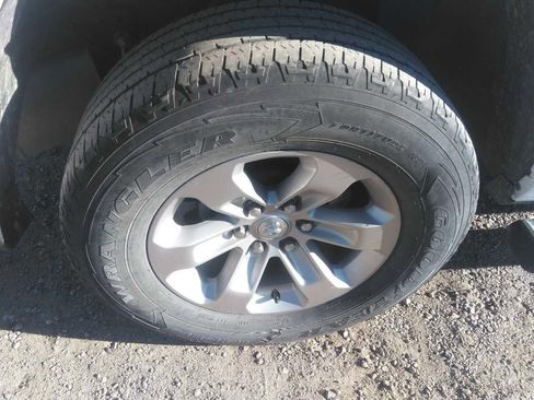 Used 2023 RAM 1500 Laramie image 10