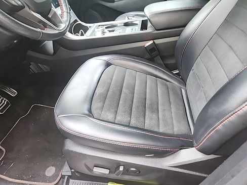 Used 2024 Ford Edge ST-Line AWD/4WD image 7