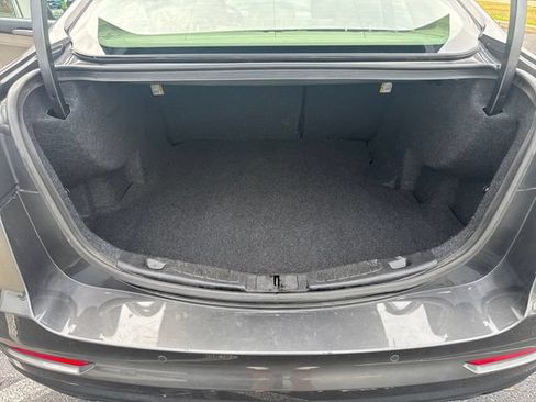 Used 2019 Ford Fusion SE FWD image 26