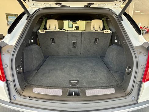 Used 2018 Cadillac XT5 FWD image 9