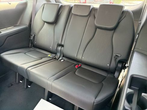 New 2027 Kia Carnival SX w/ Dark Edition Package FWD image 21