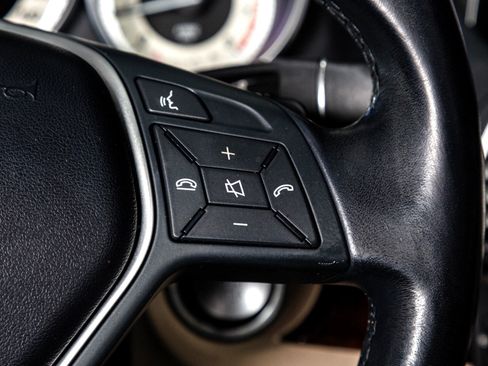 Used 2014 Mercedes-Benz E 350 Cabriolet image 30