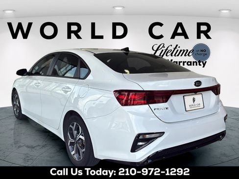 Used 2021 Kia Forte LXS FWD image 8