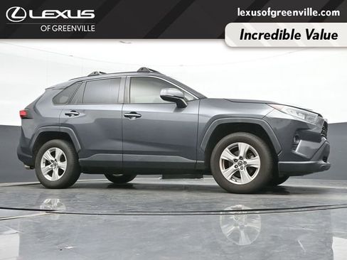 Used 2019 Toyota RAV4 XLE w/ Convenience Package FWD image 34
