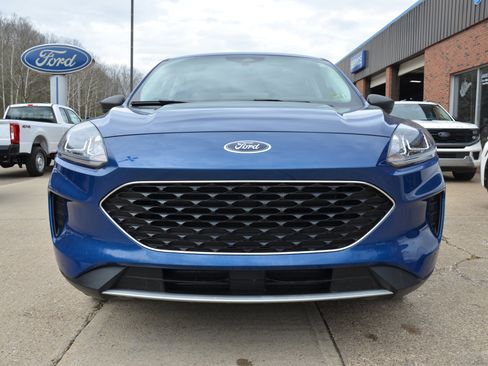 Used 2022 Ford Escape SE AWD/4WD image 2