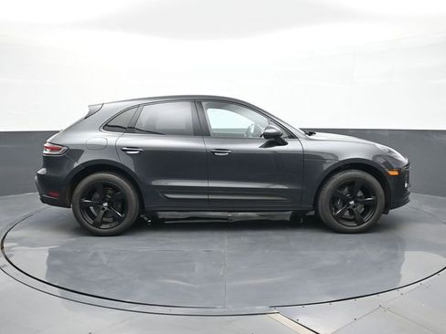 Certified 2023 Porsche Macan AWD/4WD image 24