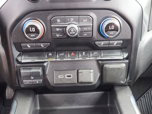 Used 2021 Chevrolet Silverado 1500 RST w/ Convenience Package II AWD/4WD image 19