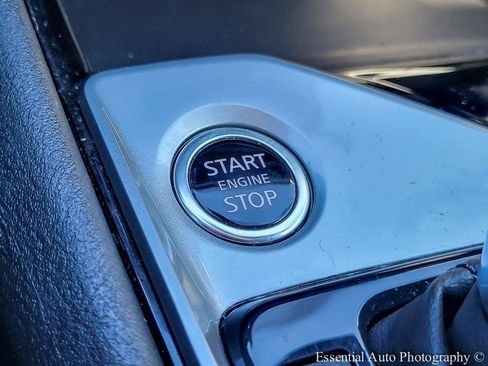 Used 2024 Nissan Altima 2.5 SV image 19