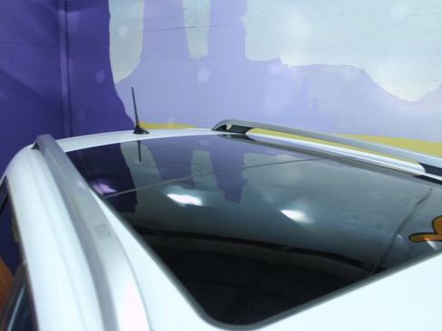 Used 2018 Jeep Cherokee Latitude w/ Comfort & Convenience Group image 5