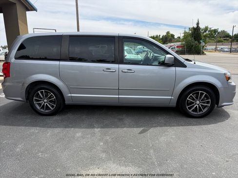 Used 2015 Dodge Grand Caravan R/T FWD image 8