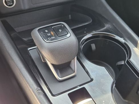 Used 2021 Nissan Rogue SV image 17