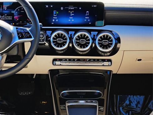 Certified 2026 Mercedes-Benz CLA 250 image 6