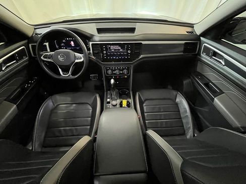 Used 2021 Volkswagen Atlas SEL Premium w/ MDO Package (Bench Seat) image 13