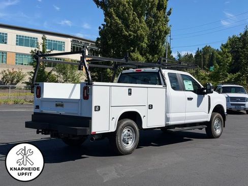 New 2026 Ford F250 XL w/ XL Chrome Package AWD/4WD image 4