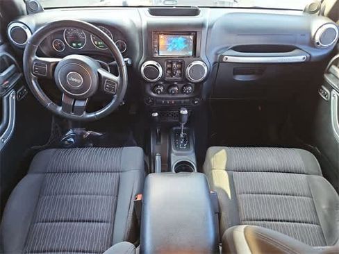 Used 2012 Jeep Wrangler Unlimited Sahara image 16