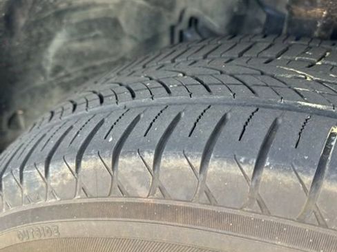 Used 2023 Nissan Rogue S image 27