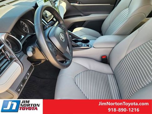 Used 2024 Toyota Camry SE FWD image 13