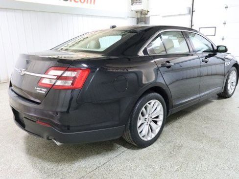 Used 2017 Ford Taurus Limited image 6