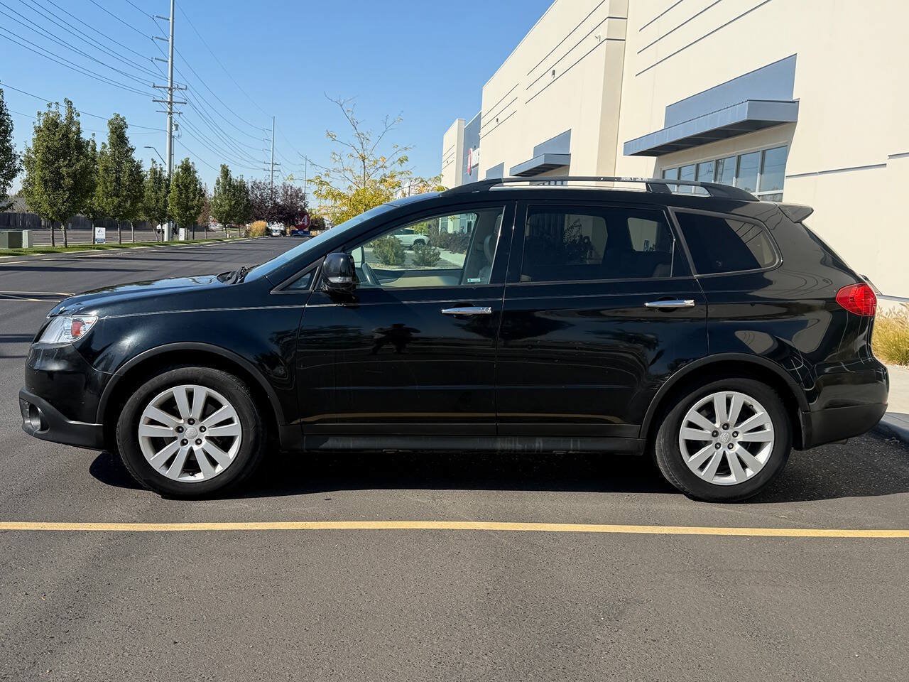 Used 2009 Subaru Tribeca Limited AWD/4WD image 7