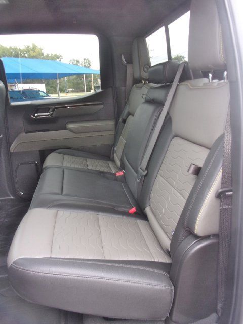 Used 2026 Chevrolet Silverado 1500 ZR2 AWD/4WD image 32