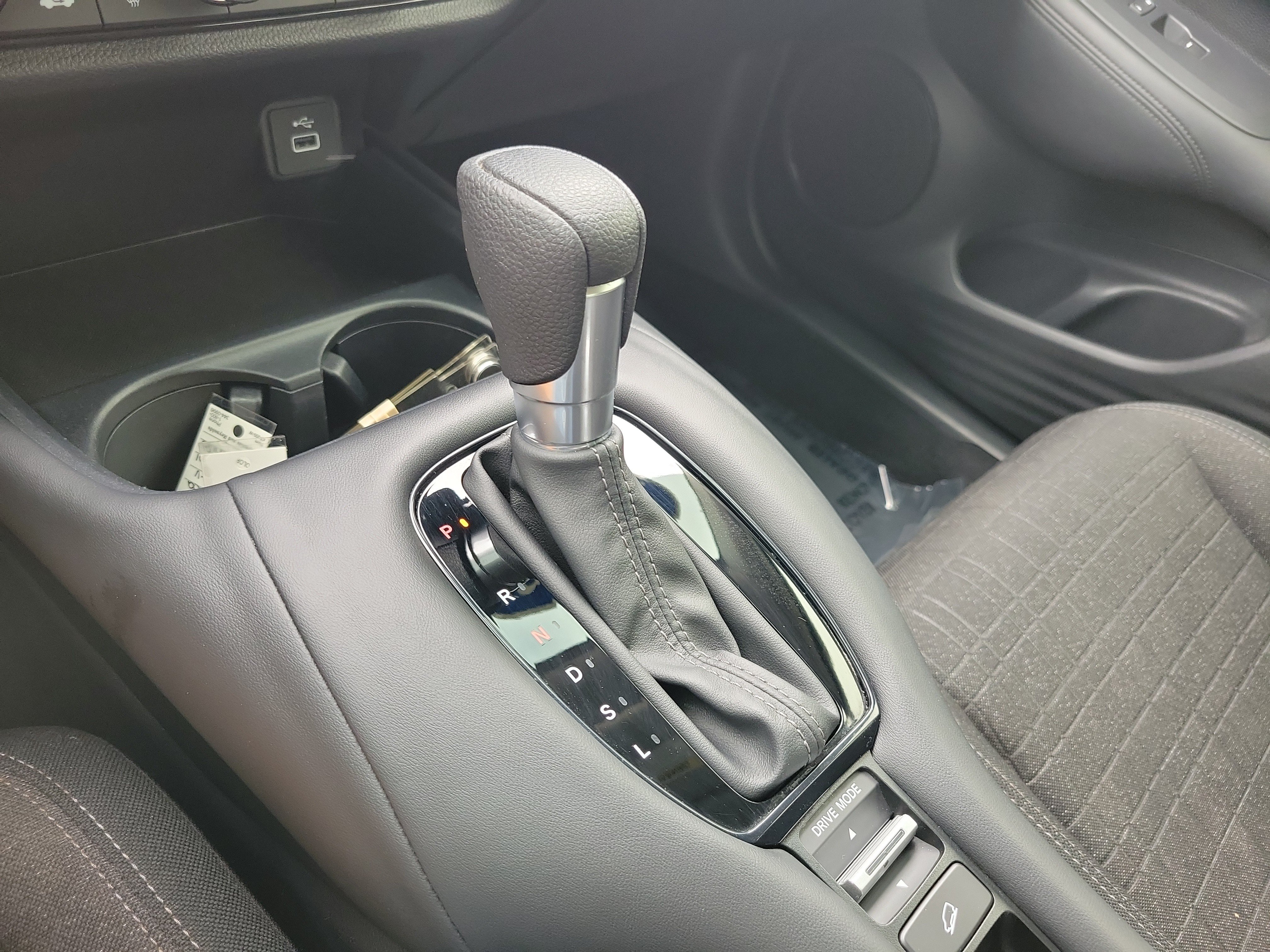 Used 2024 Honda HR-V LX image 27