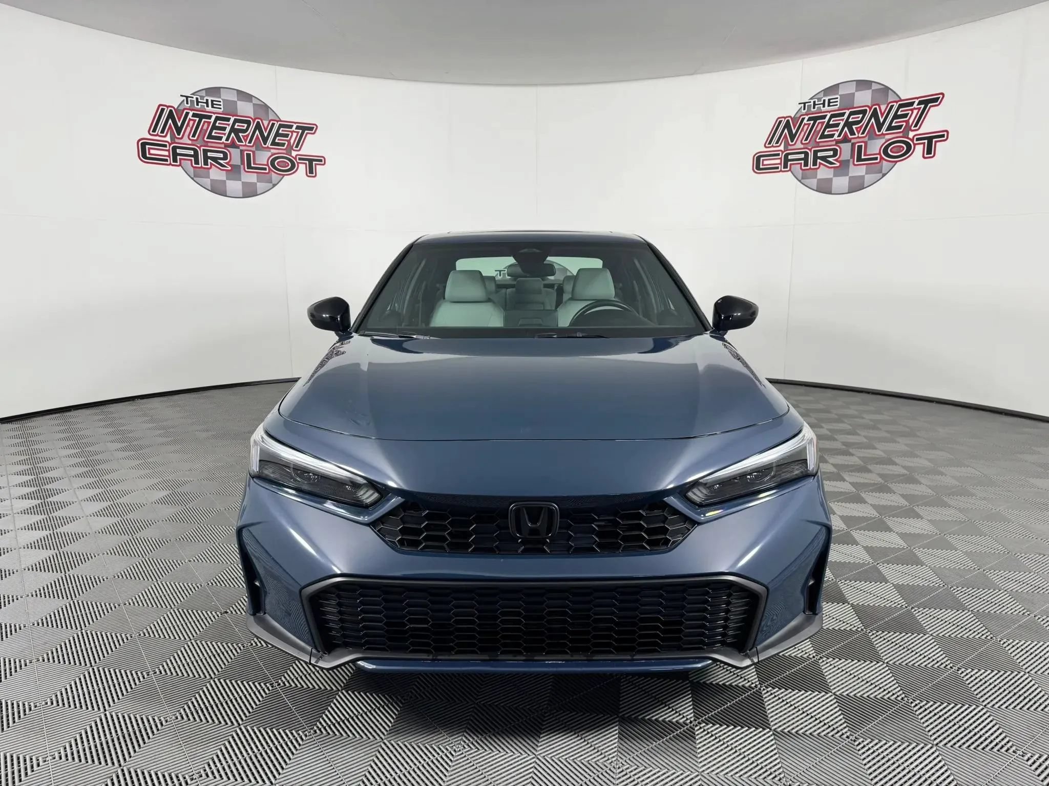 Used 2025 Honda Civic Sport Touring image 2