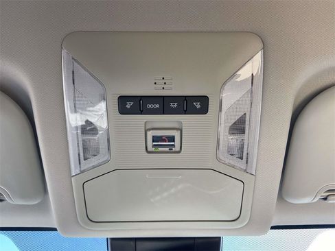 Used 2025 Toyota RAV4 LE image 20