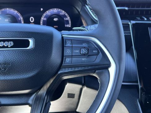 Used 2025 Jeep Grand Cherokee L Laredo w/ Luxury Tech Group I AWD/4WD image 20