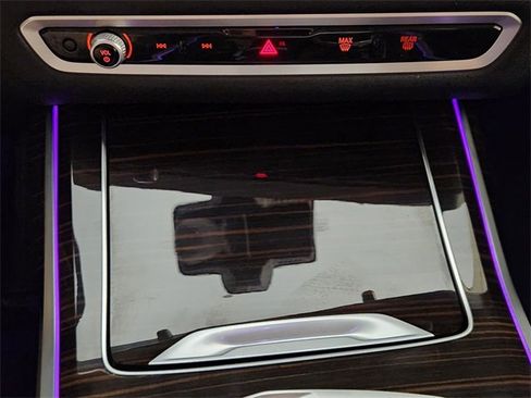 Used 2025 BMW X7 xDrive40i image 18