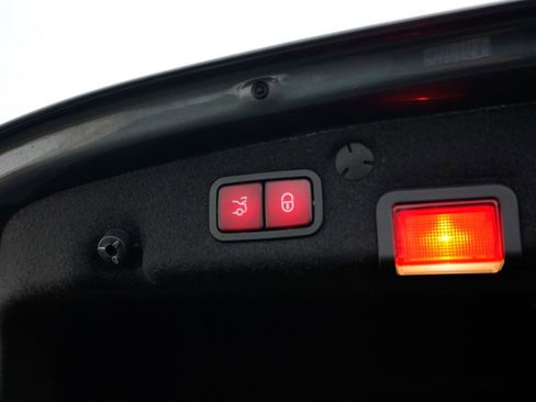 Used 2020 Mercedes-Benz C 300 4MATIC Sedan image 30