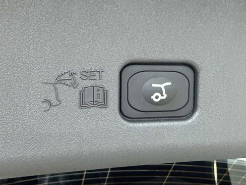 New 2026 Lincoln Nautilus Reserve image 13