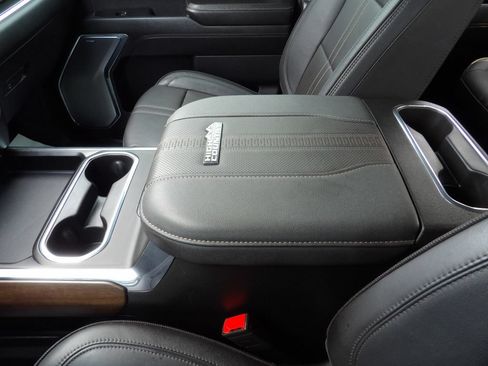 Used 2024 Chevrolet Silverado 3500 High Country w/ High Country Premium Package AWD/4WD image 28