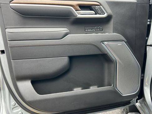 New 2026 Chevrolet Silverado 1500 High Country w/ Technology Package AWD/4WD image 17