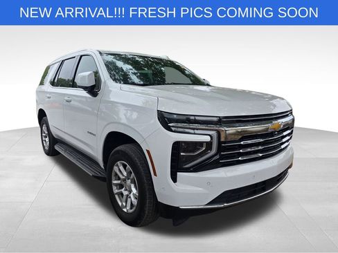 Used 2025 Chevrolet Tahoe LT AWD/4WD image 4