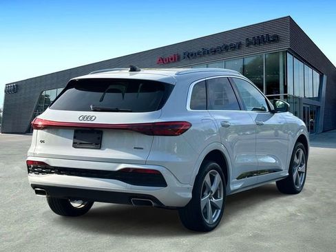 Used 2025 Audi Q5 Premium Plus w/ Premium Plus AWD/4WD image 5