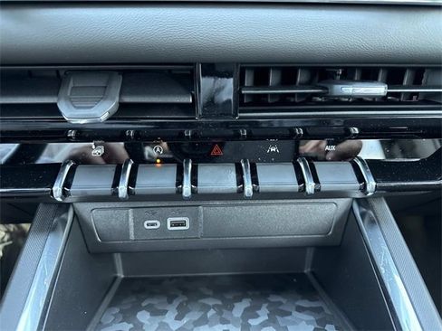 New 2026 GMC Canyon Elevation image 21