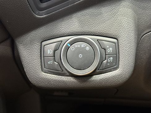 Used 2018 Ford Escape SE w/ SE Sport Appearance Package AWD/4WD image 30