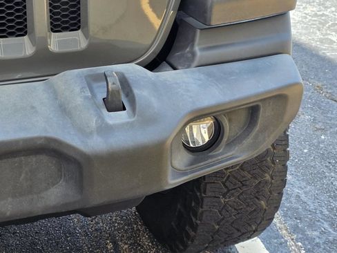 Used 2020 Jeep Wrangler Unlimited Sport S AWD/4WD image 25