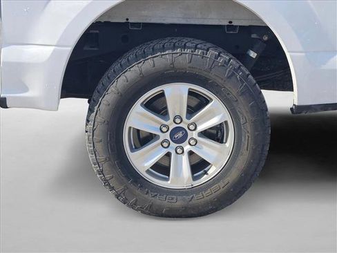 Used 2019 Ford F150 XLT image 5