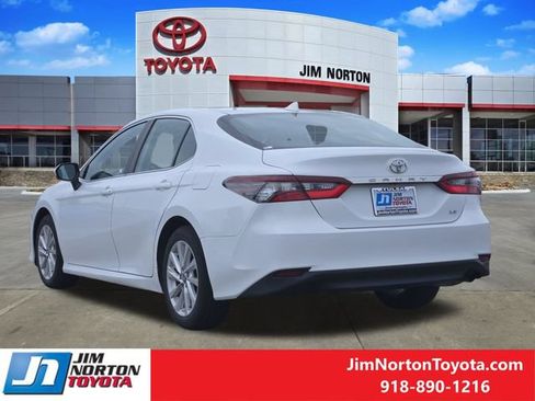 Used 2024 Toyota Camry LE w/ Convenience Package FWD image 6