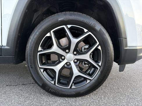 Used 2024 Jeep Compass Limited w/ Sun and Sound Group image 13