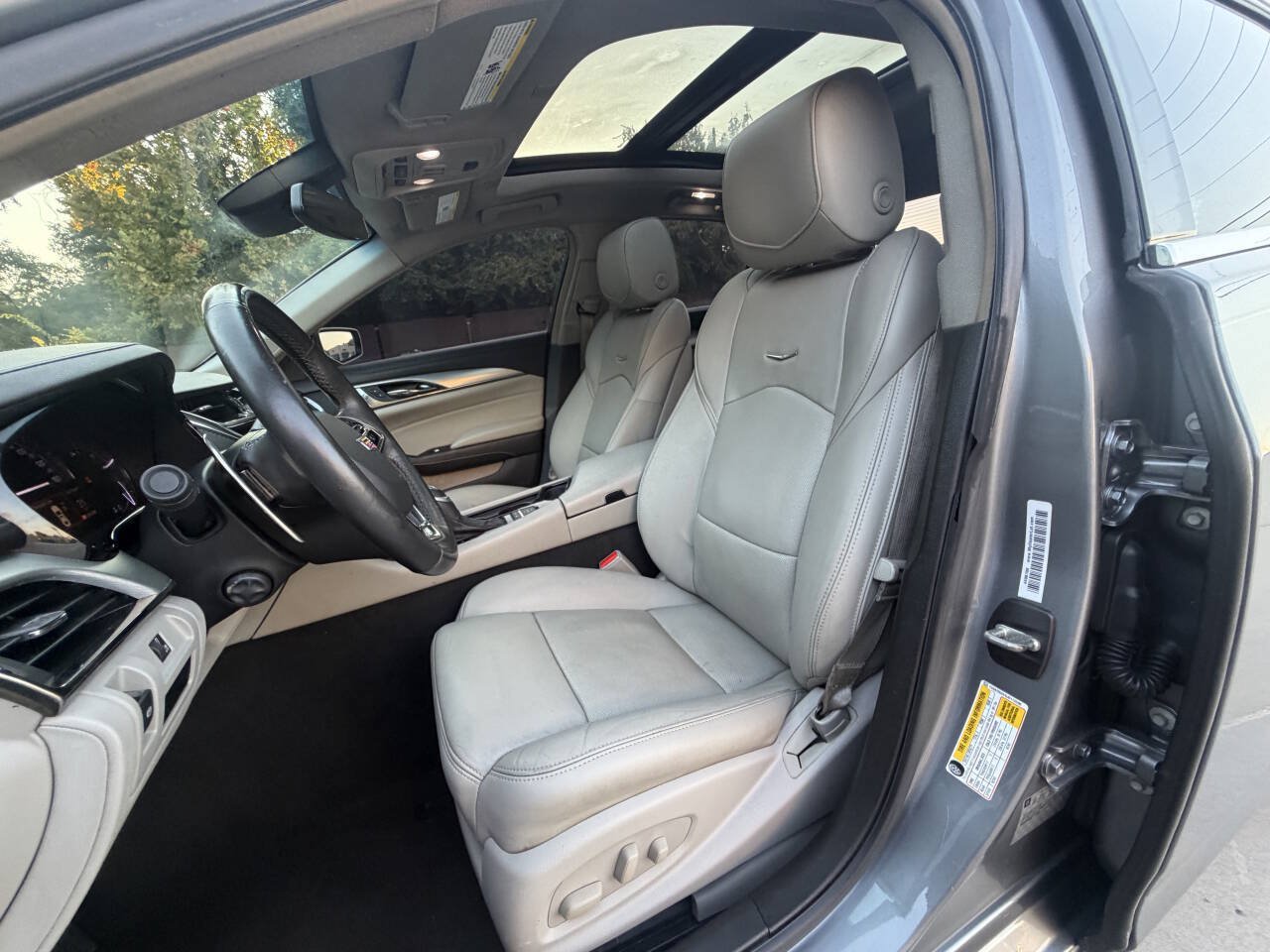 Used 2018 Cadillac CTS Luxury RWD image 4