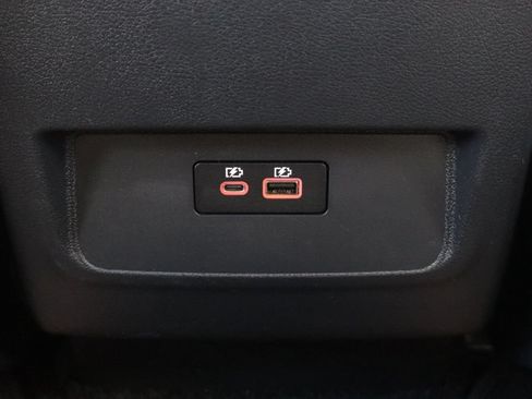 Used 2022 Nissan Frontier SV w/ Technology Package RWD image 32